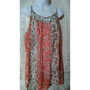 NWT Torrid Cami top size 3 chiffon print
